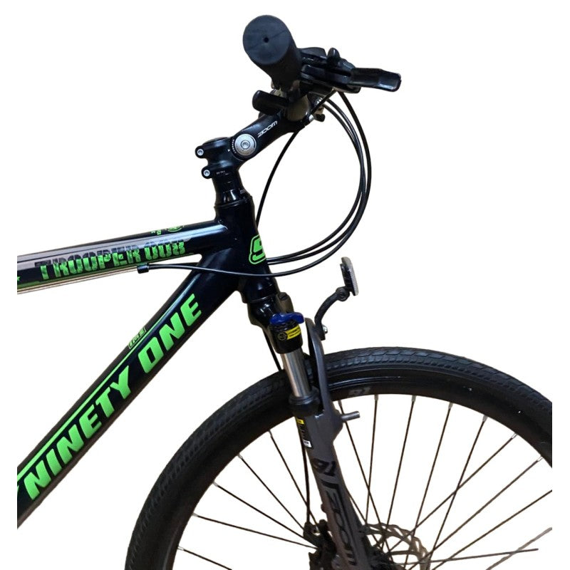 Bicicleta hibrida 700C, de munte si oras, cadru 18 inch aluminiu, 21 viteze Shimano, frane pe disc